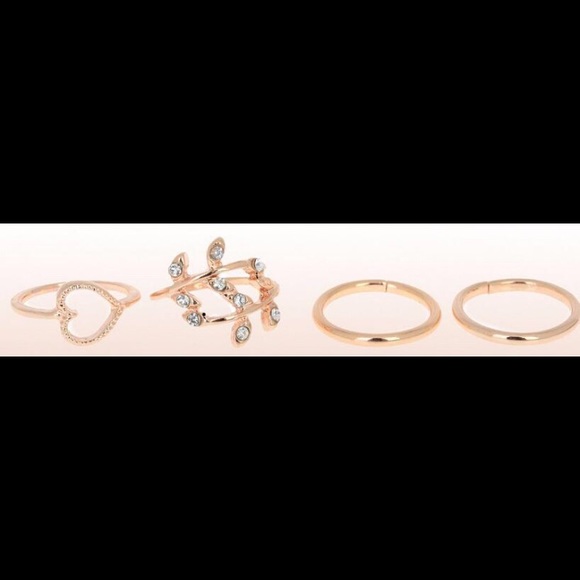 🎉HP 5/13!🎉CLEARANCE!! Midi Rings 💕Heart Knuckle - Picture 3 of 6